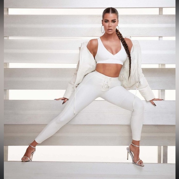 Good American Bombshell Lace Up Leggings in Ivory - Picture 2 of 7